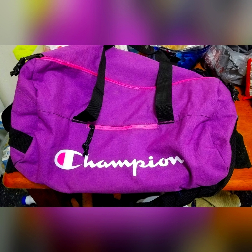 New champion duffle bag